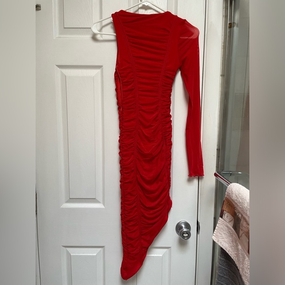 Oh Polly One Sleeve Asymmetrical Midi Dress - Picture 5 of 8